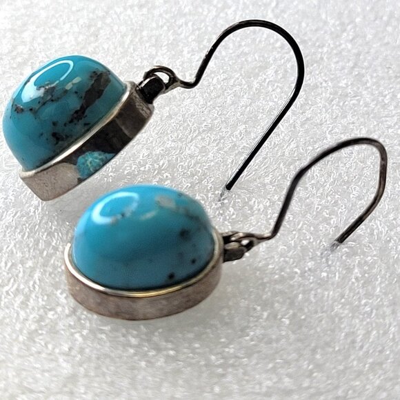 Turquoise hued Small Earrings - Picture 2 of 10